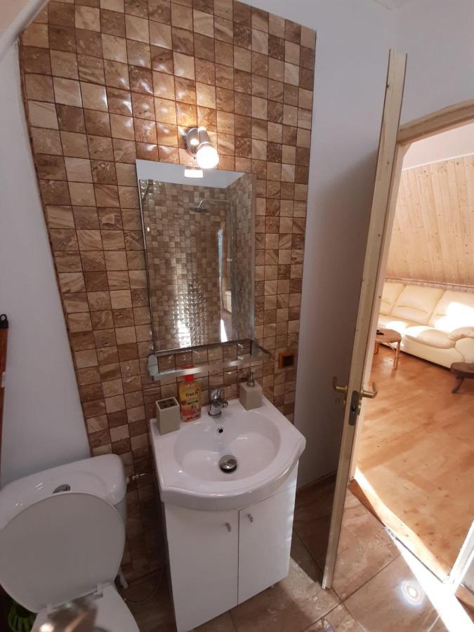 Cabana din livada Pucioasa Exterior foto