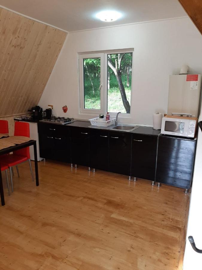 Cabana din livada Pucioasa Exterior foto